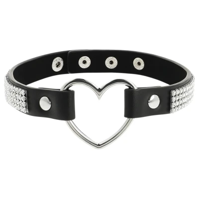Coquette - strasszos choker nyakpánt szív medállal (fekete)