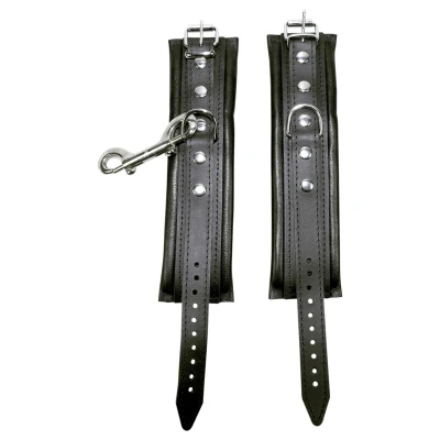 ZADO - bőr csukló bilincs és karabiner (fekete)