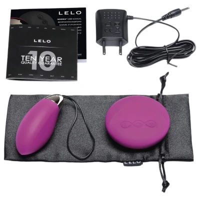 LELO Lyla 2 - hordható távirányítós vibrotojás (lila)